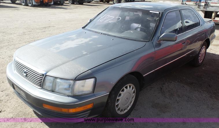 image for item AO9897 1990 Lexus LS 400