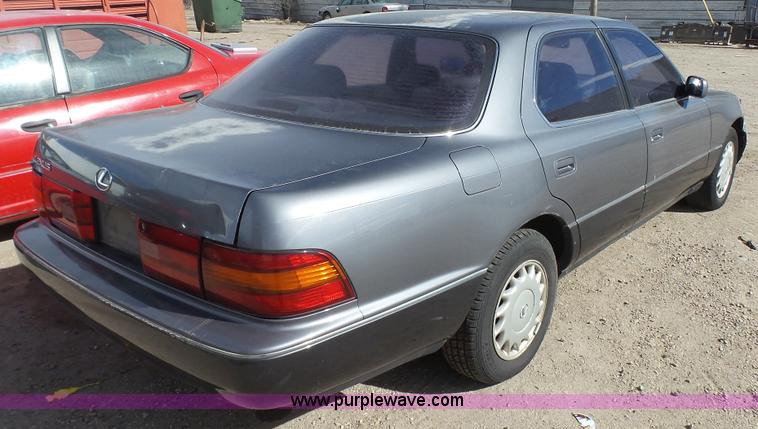 image for item AO9897 1990 Lexus LS 400