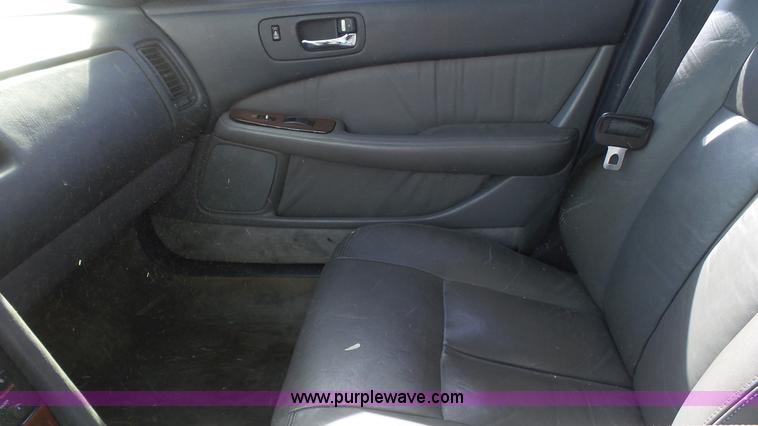 image for item AO9897 1990 Lexus LS 400