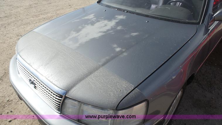 image for item AO9897 1990 Lexus LS 400