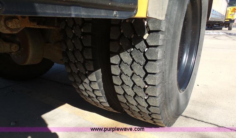 image for item AX9216 2008 International CE300 school bus