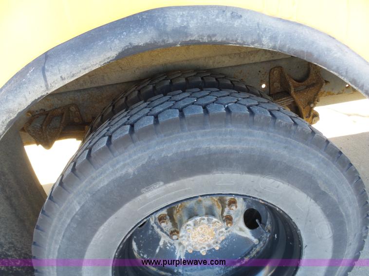 image for item AX9216 2008 International CE300 school bus