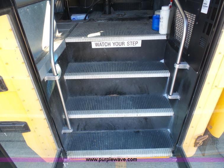 image for item AX9216 2008 International CE300 school bus