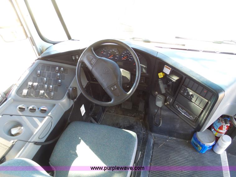 image for item AX9216 2008 International CE300 school bus