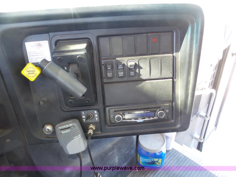 image for item AX9216 2008 International CE300 school bus