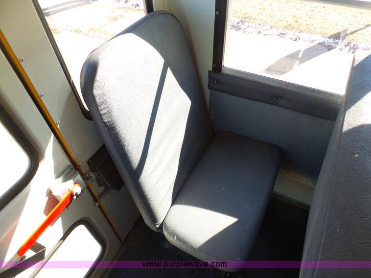 image for item AX9216 2008 International CE300 school bus