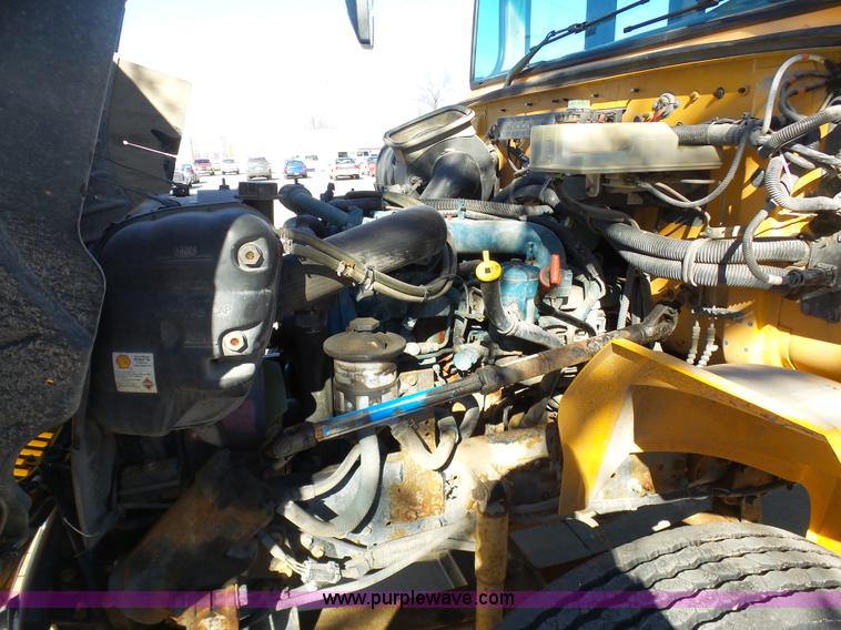 image for item AX9216 2008 International CE300 school bus