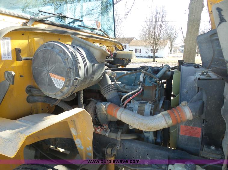 image for item AX9216 2008 International CE300 school bus