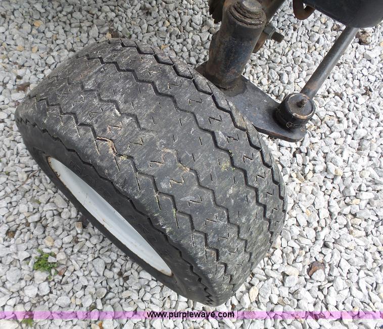 image for item BE9870 2003 Jacobsen 66148 ZTR lawn mower