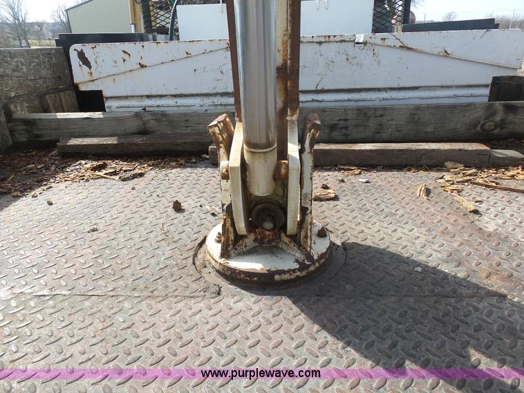 image for item BH9371 1992 Nissan truck and Landoll trailer