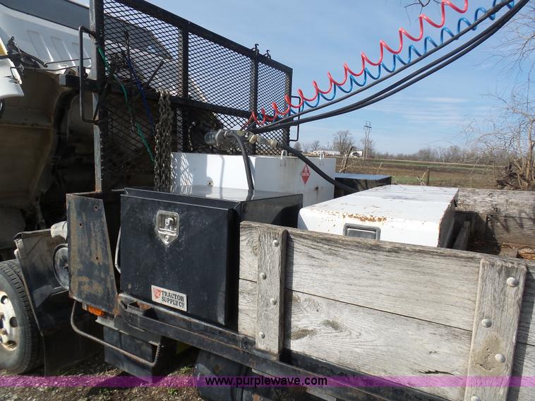 image for item BH9371 1992 Nissan truck and Landoll trailer