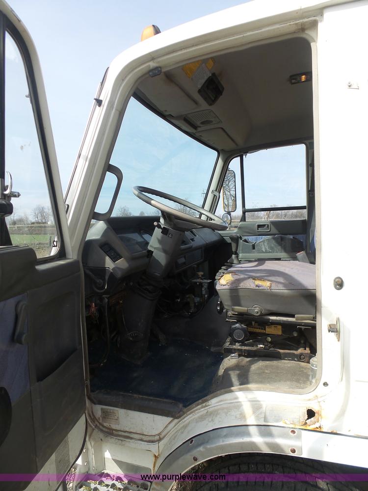 image for item BH9371 1992 Nissan truck and Landoll trailer