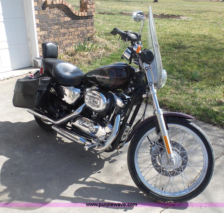 image for item BH9374 2005 Harley Davidson XL 1200C motorcycle