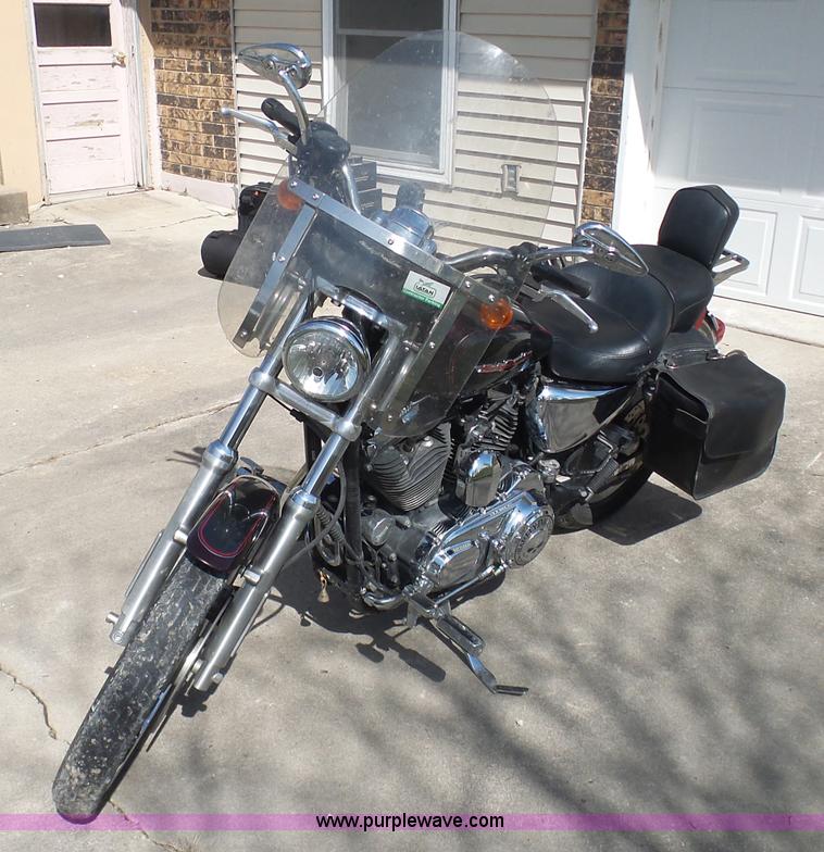 image for item BH9374 2005 Harley Davidson XL 1200C motorcycle