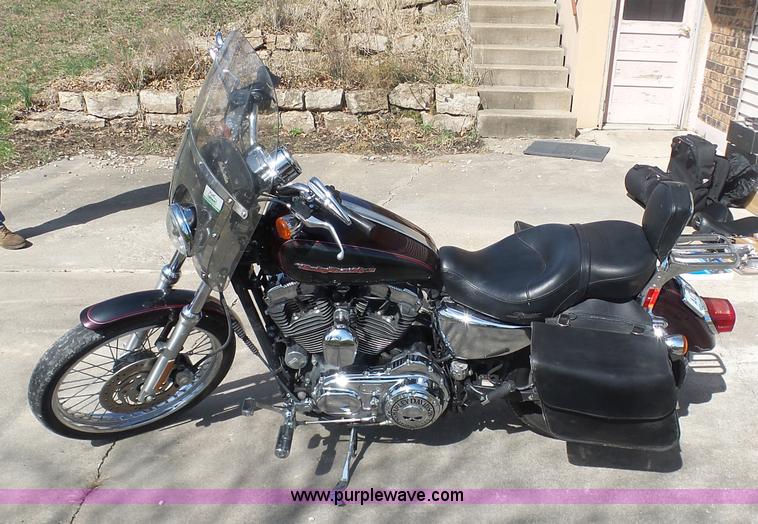 image for item BH9374 2005 Harley Davidson XL 1200C motorcycle