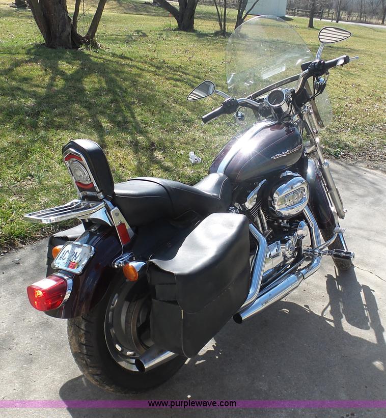 image for item BH9374 2005 Harley Davidson XL 1200C motorcycle