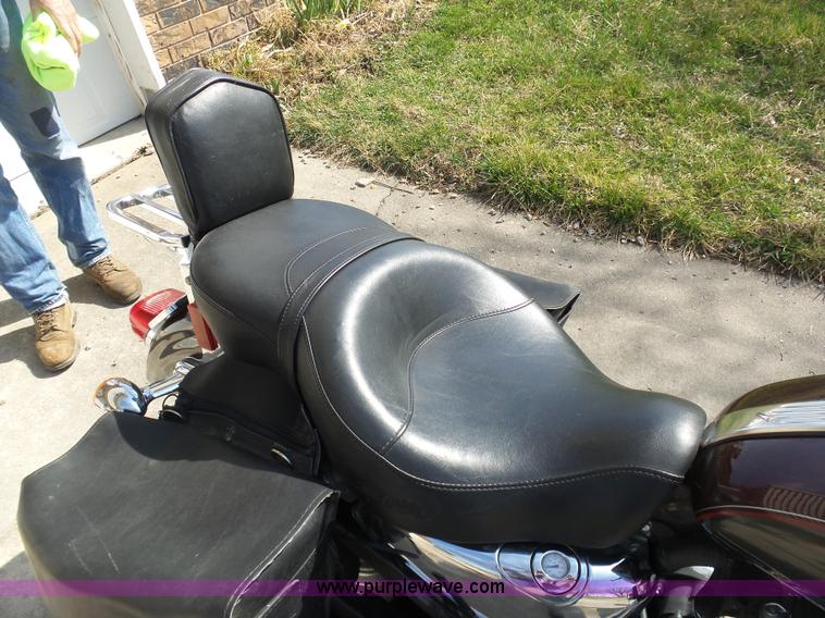 image for item BH9374 2005 Harley Davidson XL 1200C motorcycle