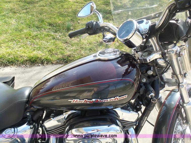 image for item BH9374 2005 Harley Davidson XL 1200C motorcycle