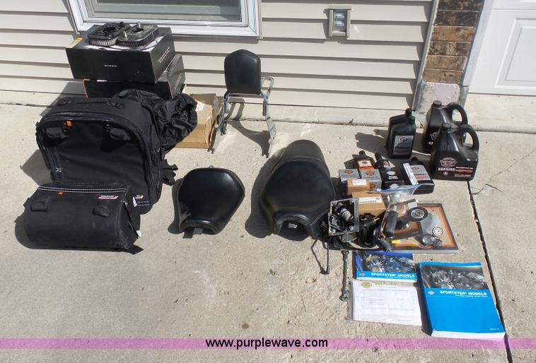 image for item BH9374 2005 Harley Davidson XL 1200C motorcycle