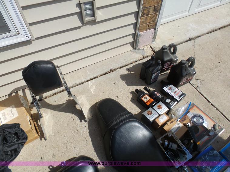 image for item BH9374 2005 Harley Davidson XL 1200C motorcycle