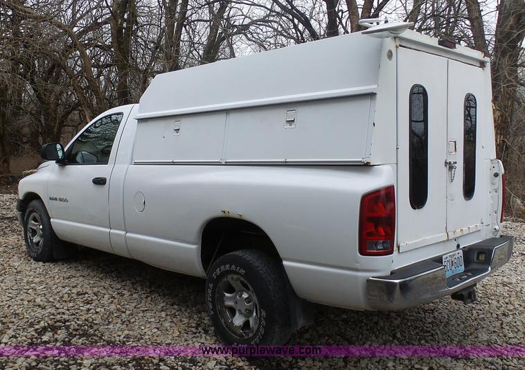 image for item BI9208 2003 Dodge Ram 1500 pickup truck