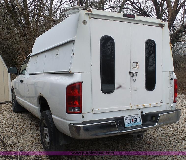 image for item BI9208 2003 Dodge Ram 1500 pickup truck