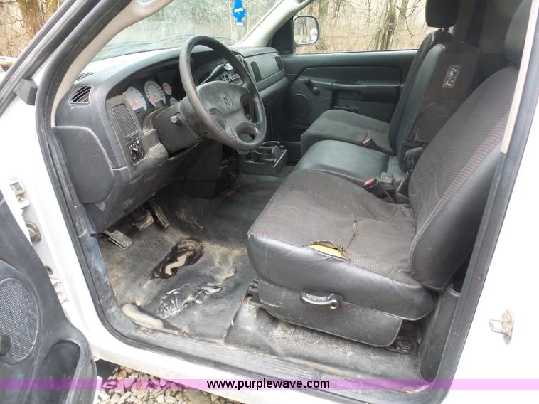 image for item BI9208 2003 Dodge Ram 1500 pickup truck