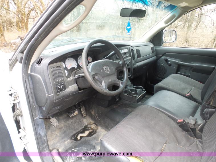 image for item BI9208 2003 Dodge Ram 1500 pickup truck