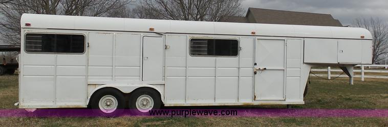 image for item BI9215 1988 Sundowner horse/car enclosed trailer