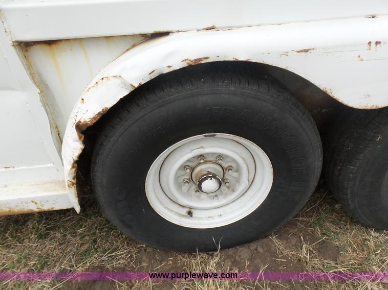 image for item BI9215 1988 Sundowner horse/car enclosed trailer