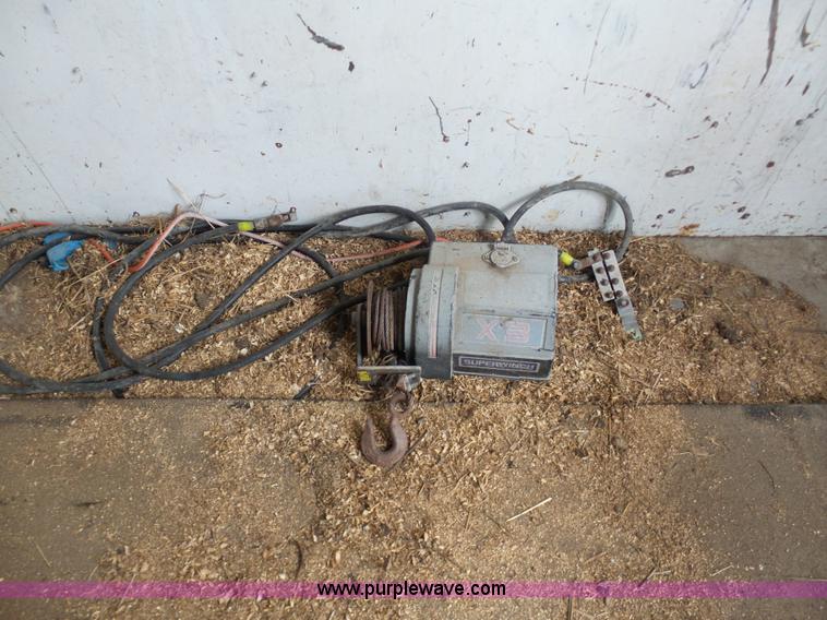 image for item BI9215 1988 Sundowner horse/car enclosed trailer