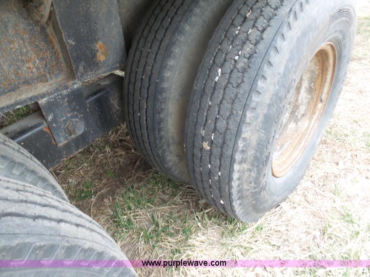 image for item BI9216 1979 WW equipment trailer