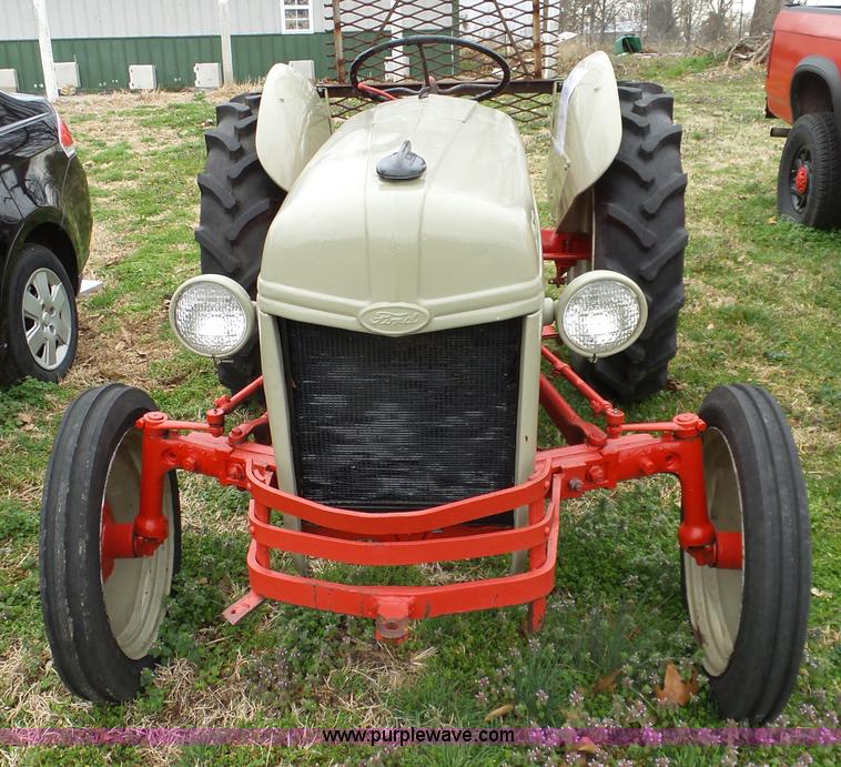 image for item BL9614 1948 Ford 8N tractor