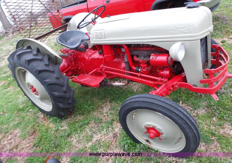 image for item BL9614 1948 Ford 8N tractor