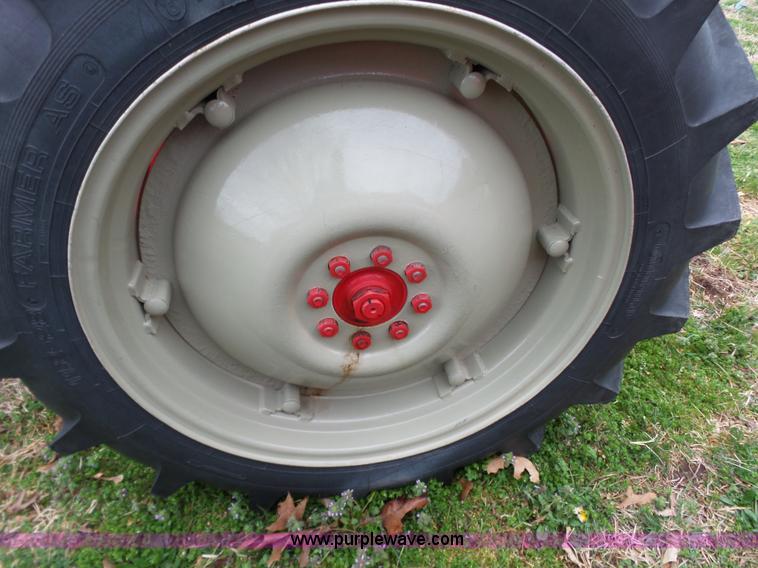 image for item BL9614 1948 Ford 8N tractor