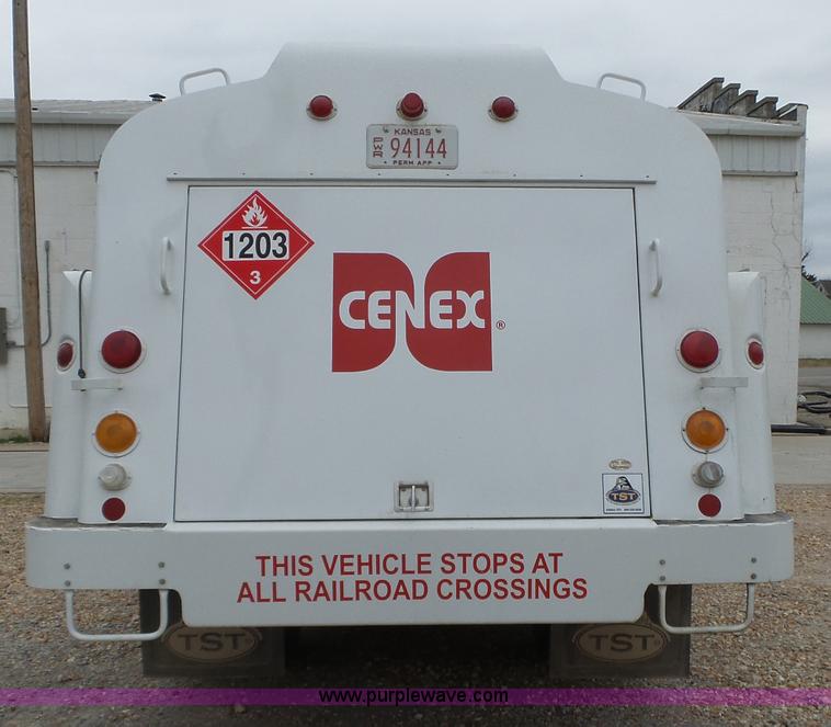 image for item BL9623 1992 Chevrolet Kodiak fuel truck