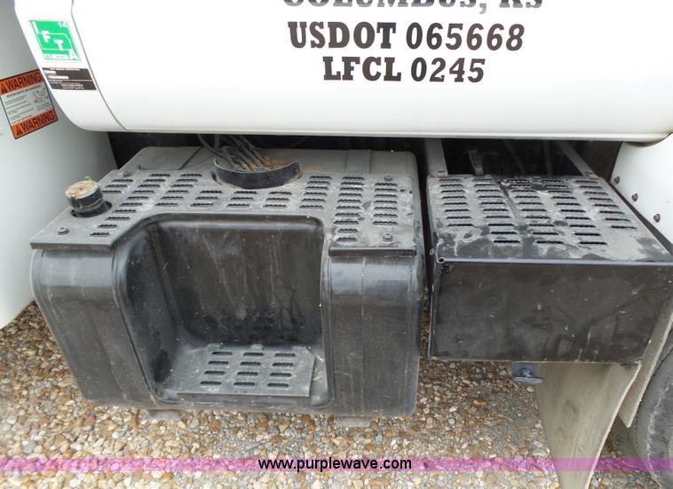 image for item BL9623 1992 Chevrolet Kodiak fuel truck