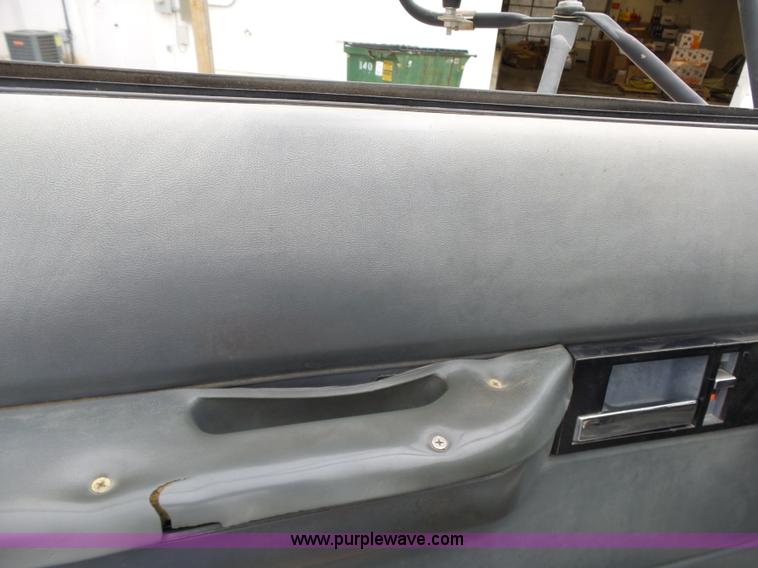 image for item BL9623 1992 Chevrolet Kodiak fuel truck