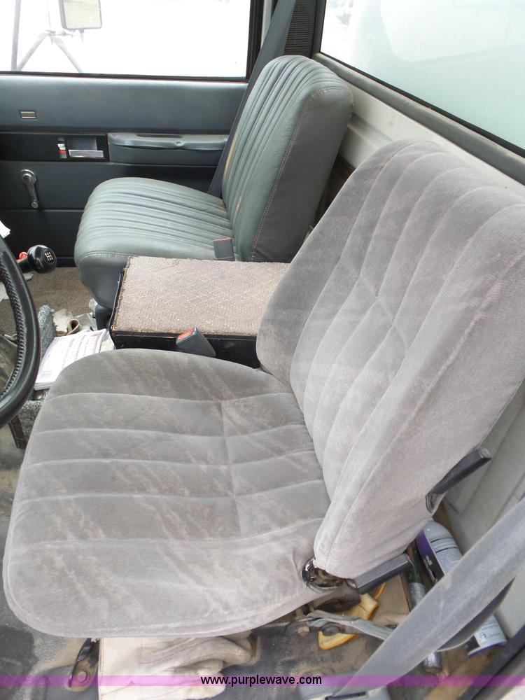 image for item BL9623 1992 Chevrolet Kodiak fuel truck