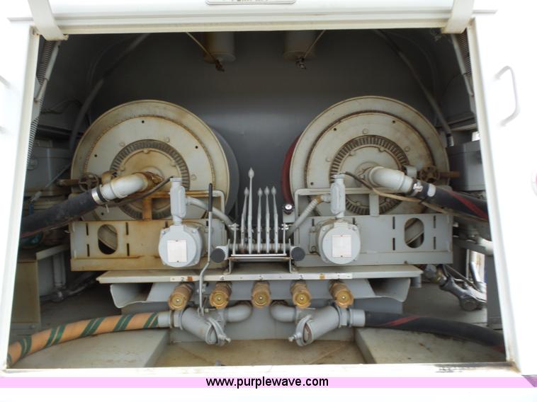 image for item BL9623 1992 Chevrolet Kodiak fuel truck