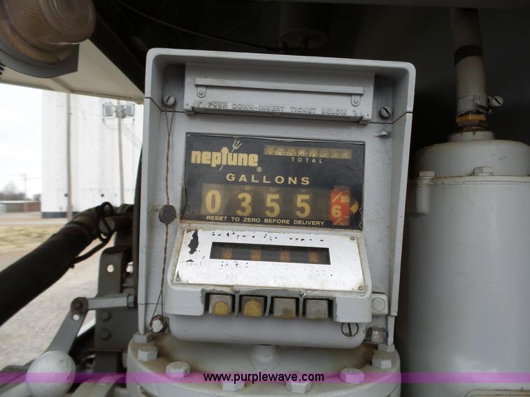 image for item BL9623 1992 Chevrolet Kodiak fuel truck