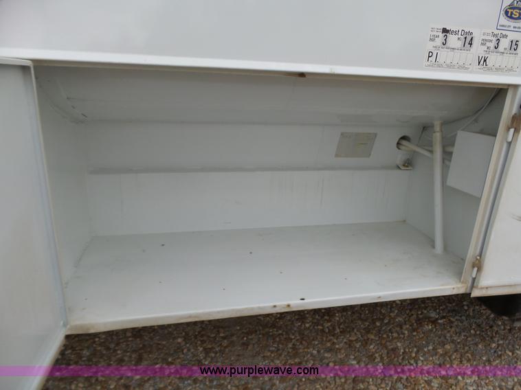 image for item BL9623 1992 Chevrolet Kodiak fuel truck