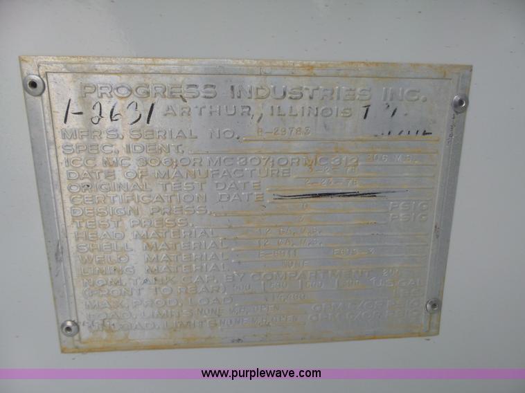 image for item BL9623 1992 Chevrolet Kodiak fuel truck