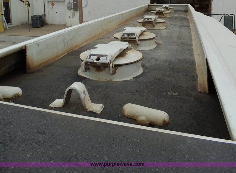 image for item BL9623 1992 Chevrolet Kodiak fuel truck