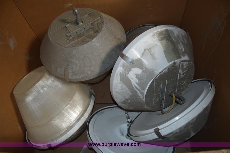 image for item BX9847 (38) bay lights