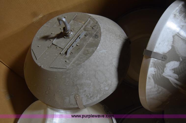 image for item BX9847 (38) bay lights