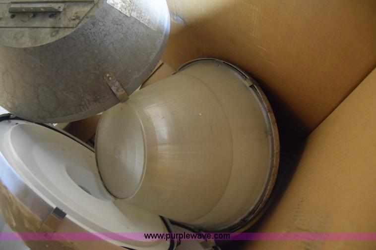 image for item BX9847 (38) bay lights