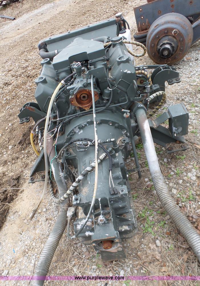 image for item C9719 Cummins V6 diesel engine