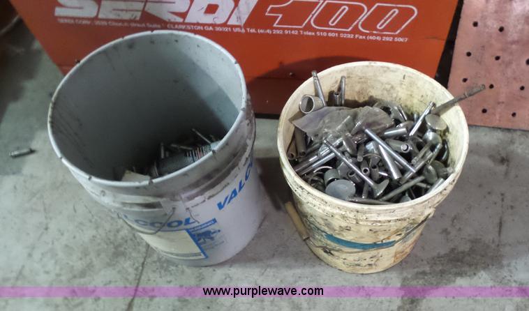 image for item CD9774 1990 Serdi 100 valve seat machine