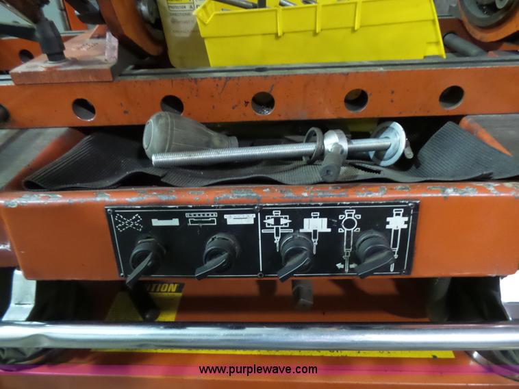 image for item CD9774 1990 Serdi 100 valve seat machine